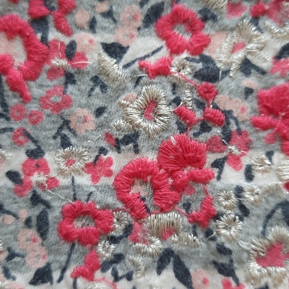 Gap Disney extra large Minnie Mouse long sleeve - Picture 7 of 9